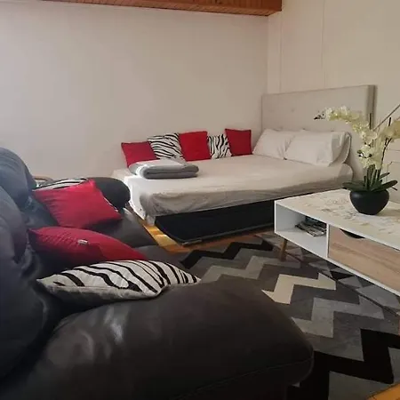 Belle Maison Avec Jardin Rdc T3 De 70m2 Ou Cure Thermale * Rochefort (Charente-Maritime)