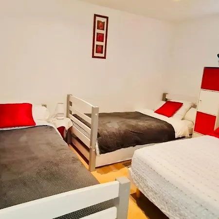 Belle Maison Avec Jardin Rdc T3 De 70m2 Ou Cure Thermale * Rochefort (Charente-Maritime)