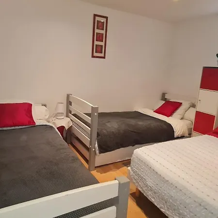 Belle Maison Avec Jardin Rdc T3 De 70m2 Ou Cure Thermale Apartmán *