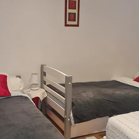 Apartment Belle Maison Avec Jardin Rdc T3 De 70m2 Ou Cure Thermale *